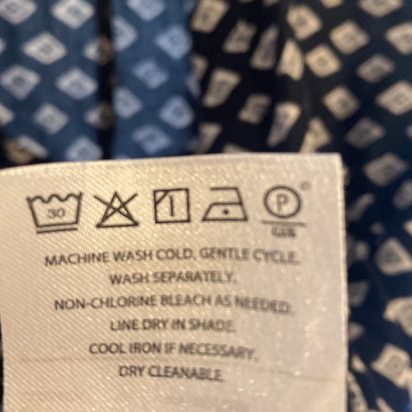 Volcom shirt - Picture 5 of 5